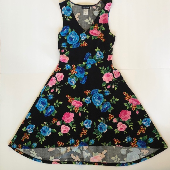 High Low Floral Dress - Picture 2 of 6